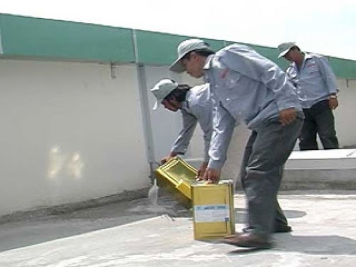 Thợ chống thấm chuyên nghiệp Dịch vụ chống thấm dột nhà ở tại quận 11